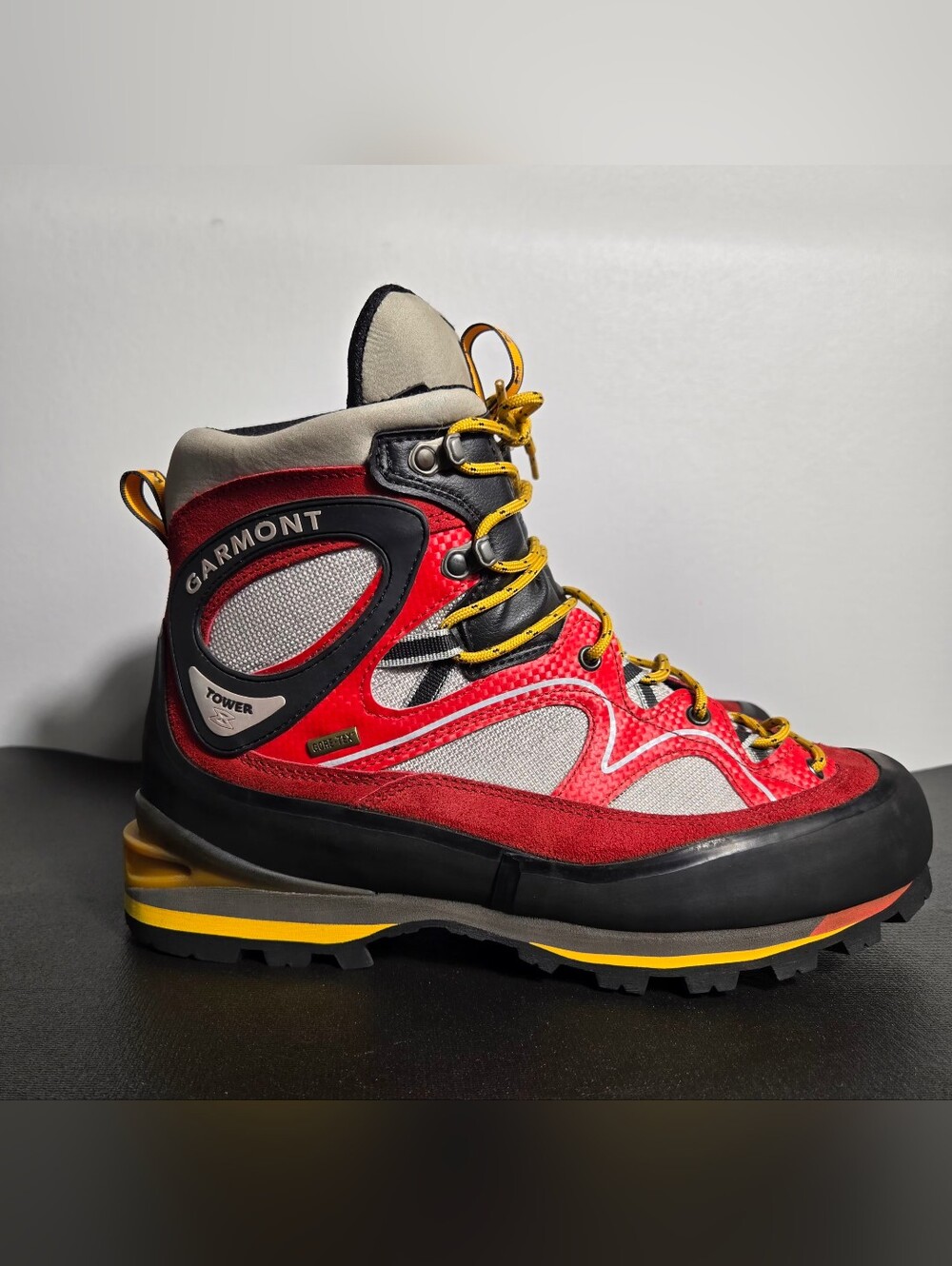 GARMONT GTX tower water proof ankle back packing BOOT leather Men 11.5 $355